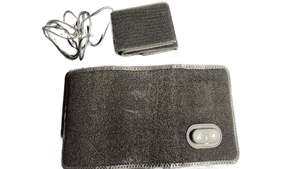 lot 16441 image: Electric Heating Pad with Multi-Zone Controls