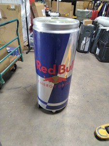 lot 5386105 image: Red Bull Cooler - Retail $0