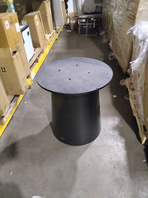 lot 5386123 image: Table Base (Missing top) - Retail $99