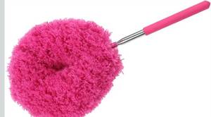 lot 4629 image: Telescopic Ceiling Fan Brush with Durability Bristles for Efficient Home and Car Interior