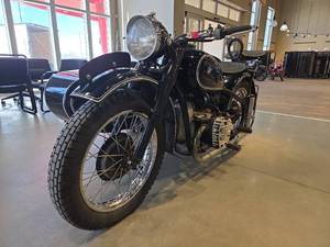 lot 1308 image: 1967 Chang Jiang CJ750 BMW Replica  Black