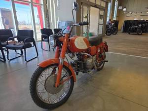 lot 1309 image: 1962 Harley-Davidson Sprint  Orange