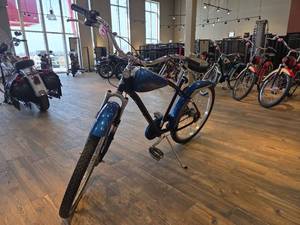 lot 1319 image: Harley-Davidson Bicycle Velo Glide