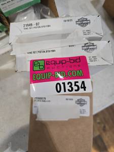 lot 1354 image: (4) Harley-Davidson Piston Ring Sets  part #21949-07, #22000051, and #22000079