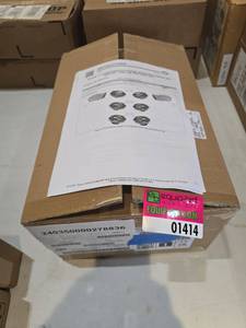 lot 1414 image: Harley-Davidson Speaker Kit Frame Mounted Fairing  Kit #76001297, #76001298, and #76001457