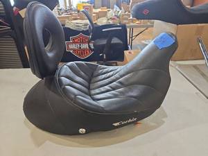 lot 1465 image: Corbin Motorcycle Seat for Harley-Davidson 2009 And Newer Road King Model HD-FLH-9-S-C-E