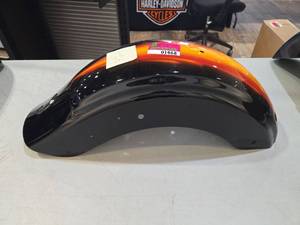 lot 1468 image: Harley-Davidson Two-Tone Front Fender Fits 2014-2023 Touring