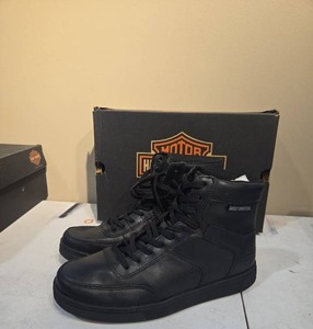lot 9059 image: Harley-Davidson Black Leather High-Top Sneakers - Size 9.5M