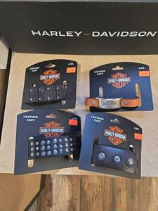 lot 9073 image: Harley-Davidson Leather Cuff Bracelet Collection&nbsp - Size LXL