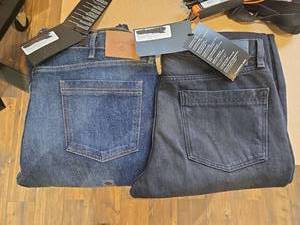 lot 9091 image: Mens Classic Straight Leg Denim Jeans - 42x34 and 34x34