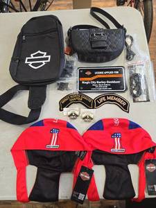 lot 9123 image: Harley-Davidson Accessories Collection Bundle