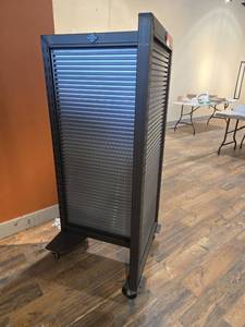 lot 11040 image: Industrial Rolling Display Rack