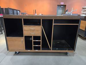 lot 11083 image: Harley-Davidson Service Desk
