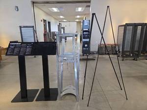 lot 11092 image: Sign Display Stands