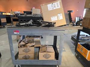 lot 11097 image: Display Rack Accessories and Rolling Cart