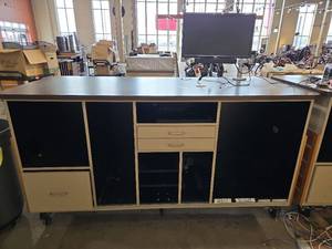 lot 11117 image: Commercial Service Desk with Adjustable Monitor Arm