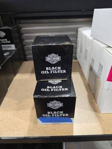 lot 9181 image: (5) Harley-Davidson Black Oil Filter #62700045