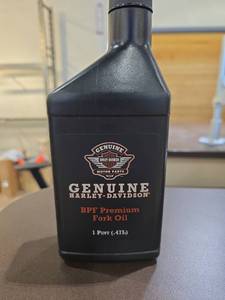 lot 9183 image: (7) Harley-Davidson BPF Premium Fork Oil Pints