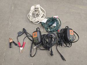lot 9303 image: Harley-Davidson Battery Tender Bundle