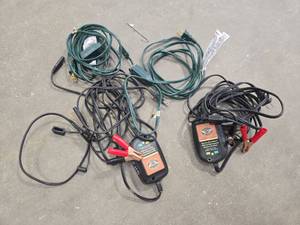 lot 9304 image: Harley-Davidson Waterproof Battery Tender