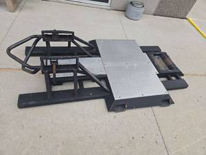 lot 9336 image: Harley Davidson Jumpstart Platform