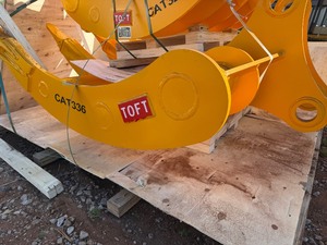 lot 4029 image: Unused TOFT Excavator Rake for CAT336 30-40 Ton (TOFT10R) Huge Rake, over 1300 pounds