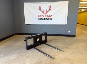 lot 4217 image: Unused JCT Skid Steer Bale Spear