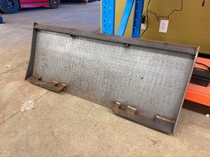 lot 4334 image: Unused Landhonor Skid Steer Universal Adapter Plate (UAP-16-45W)