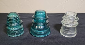 lot 209 image: Hemingray Glass Insulators Collection - two green, one clear