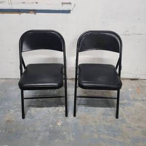 lot 306 image: Black Metal Folding Chairs Set of 2 - minor wear on the metal finish but overall good condition