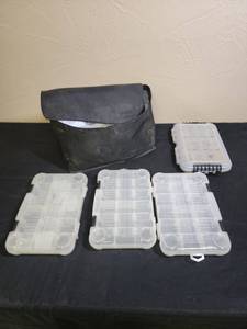lot 485 image: Thermal bag and 4 trays with dividers for small item storage - could be used for tackle boxes or small tools (3 of them have adjustable dividers)