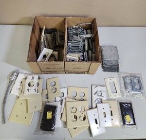 lot 564 image: Mixed Electrical Wall Plate and Box Cover Lot