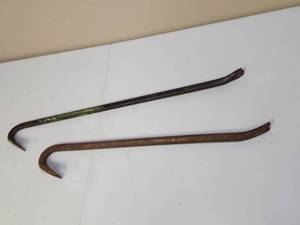 lot 576 image: 2 pry bars - both with some patina
