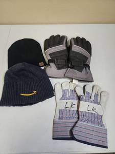 lot 630 image: Winter Gloves, Beanies and a pair of work gloves