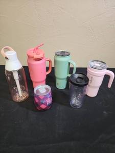 lot 683 image: Mixed Lot of Insulated Travel Mugs and Brita Water Bottle