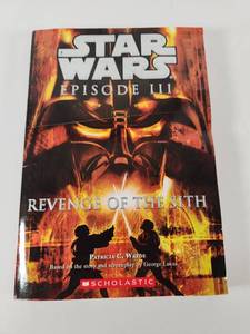 lot 250 image: Star Wars Episode III Revenge of the Sith - Scholastic Movie Novelization