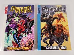 lot 259 image: Marvel Spider-Girl & Fantastic Four Comic Book Set
