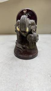 lot 412 image: Elephant Family Bookend Set