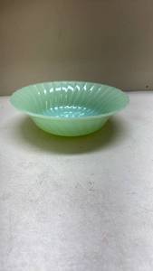 lot 414 image: Fire King Jadeite Swirl Pattern Bowl