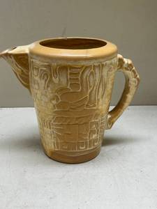 lot 436 image: Frankoma Prairie Green Pitcher