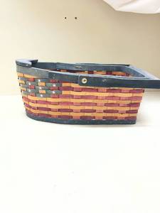 lot 454 image: Patriotic Woven Split Storage Basket