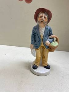 lot 469 image: Ceramic Country Man Figurine with Basket