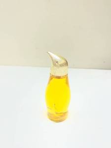 lot 483 image: Avon Cotillion Cologne 1 FL OZ Bird Cap Bottle