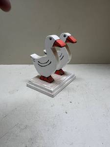 lot 495 image: Wooden Duck Bookends