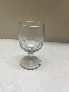 lot 532 image: Crystal Thumbprint Wine Glass - Manganese Glow under UV 365nm