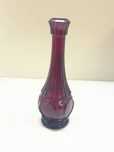 lot 562 image: Ruby Red Glass Bud Vase with Circular Pattern