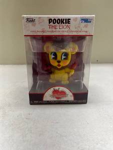 lot 593 image: Funko Pop Pookie The Lion Villainous Valentines Vinyl Figure