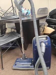 lot 3283 image: Kenmore Power Mate Canister Vacuum