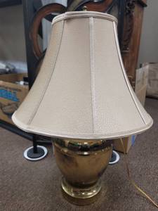 lot 3292 image: Brass Ginger Jar Table Lamp with Fabric Shade