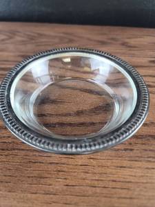 lot 3820 image: Glass bowl with Silver Trim